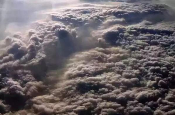 �ɻ�����������