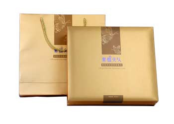 ��Ʒ��װ��ɫ����ɫ��֮��ĶԱ�����