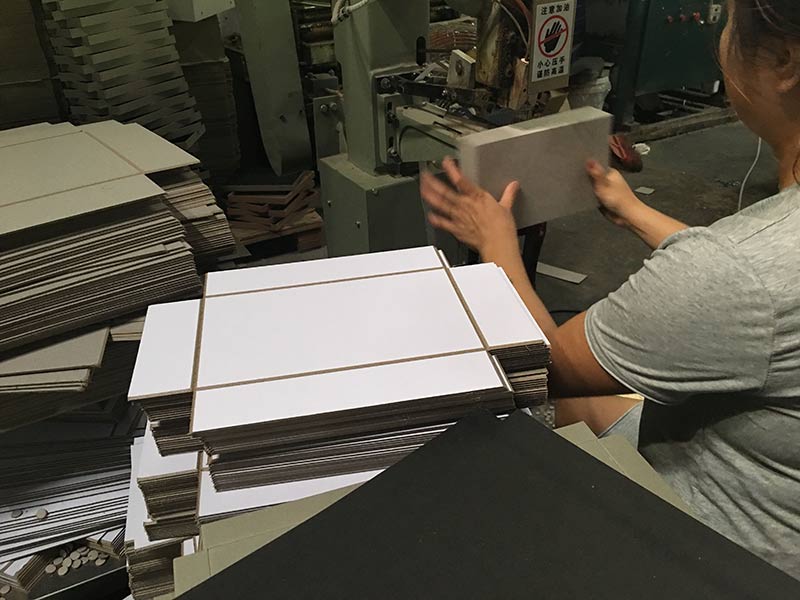 ���Ͼ�װ��װ��ӡˢ